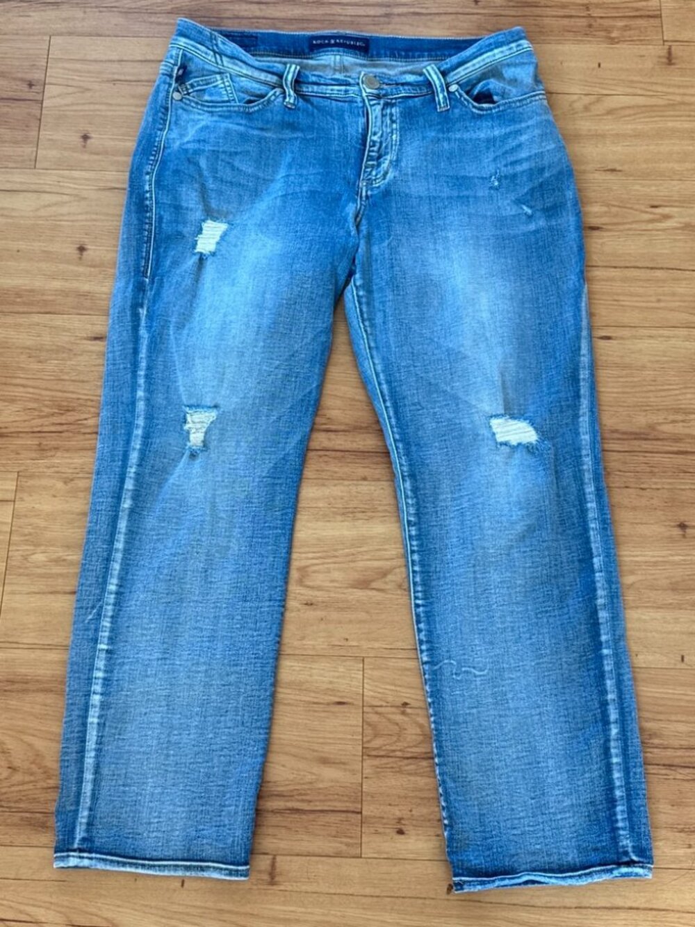 Rock & Republic Indee Distressed Cropped Jeans Blue Straight Leg Womens 12M